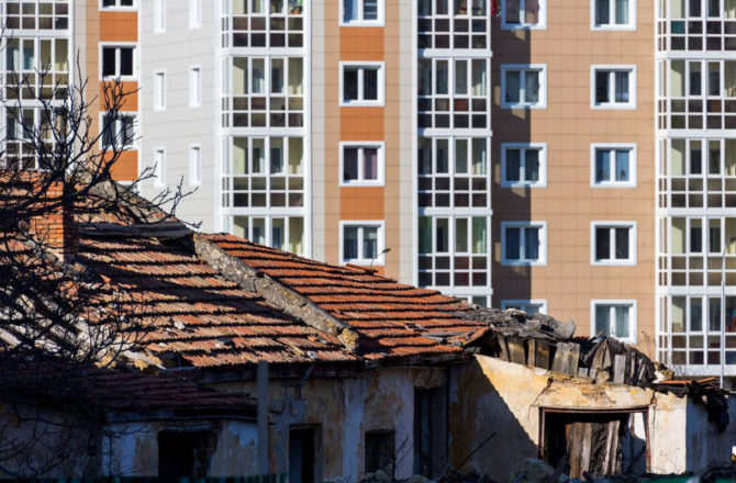 За 11 месяцев в Пермском крае благодаря нацпроекту из аварийного жилья переехали более 6 тысяч человек